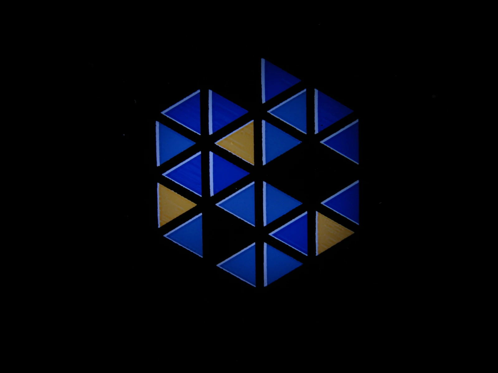 All jewel facets illuminated in the 10 mm study